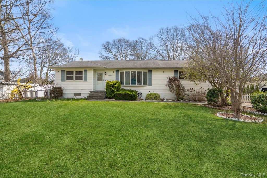 199 Concord Road, Shirley, NY 11967