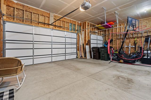 67 E Ash Lane, Milton, WI 53563