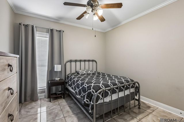 14169 Twelve Oaks Dr, Walker, LA 70785