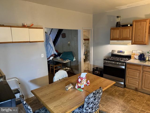 216 E MARSHALL ST, Norristown, PA 19401