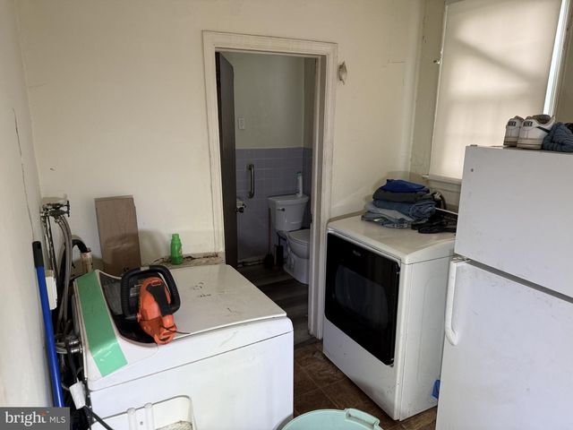216 E MARSHALL ST, Norristown, PA 19401