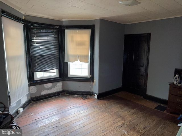 216 E MARSHALL ST, Norristown, PA 19401
