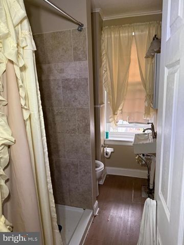 216 E MARSHALL ST, Norristown, PA 19401
