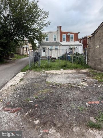 216 E MARSHALL ST, Norristown, PA 19401