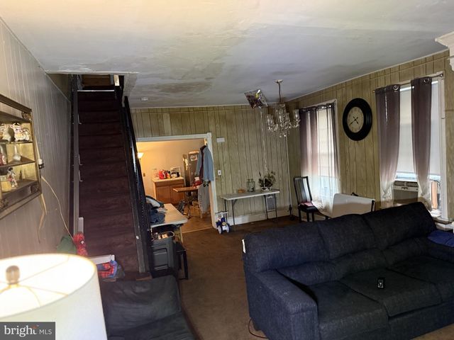 216 E MARSHALL ST, Norristown, PA 19401