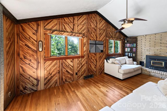 109 Wilshire Drive, Asheville, NC 28806