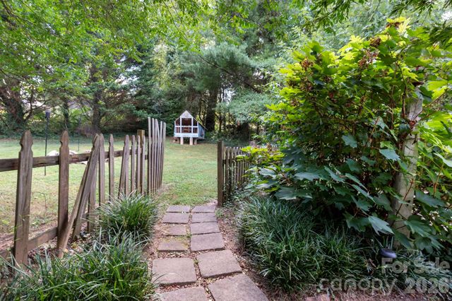 109 Wilshire Drive, Asheville, NC 28806