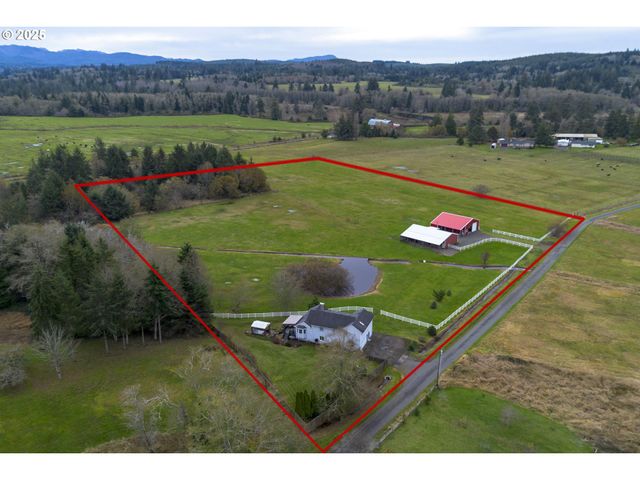 35364 SEARLS Ln, Astoria, OR 97103