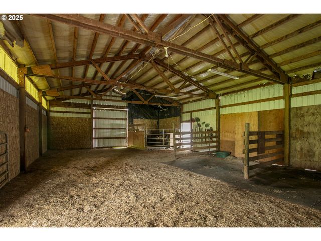 35364 SEARLS Ln, Astoria, OR 97103