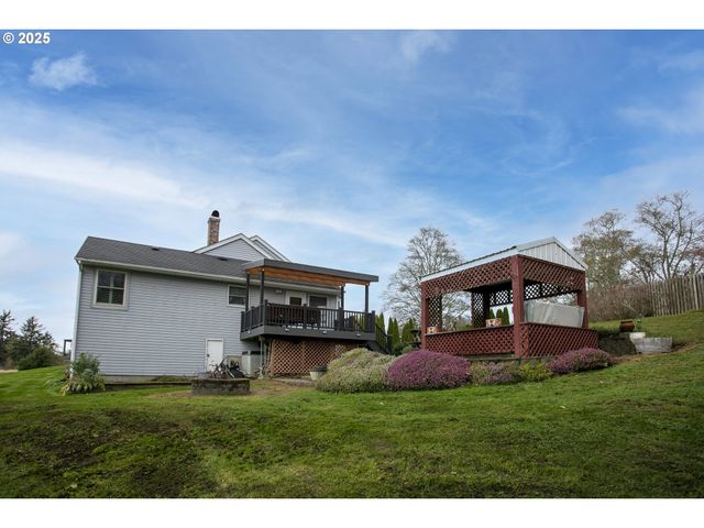 35364 SEARLS Ln, Astoria, OR 97103