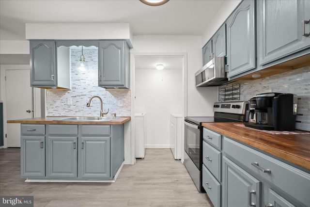 423 CLOVER CT, Taneytown, MD 21787