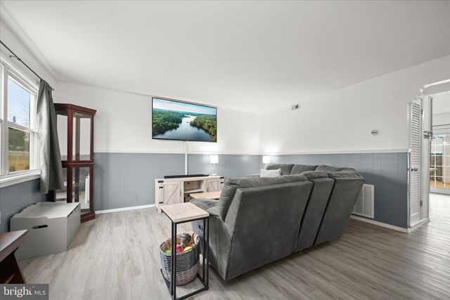 423 CLOVER CT, Taneytown, MD 21787