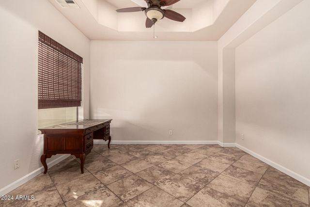 9246 W MOLLY Lane, Peoria, AZ 85383