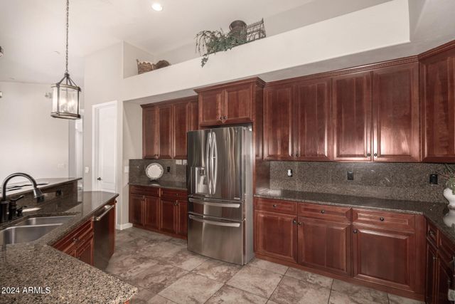 9246 W MOLLY Lane, Peoria, AZ 85383