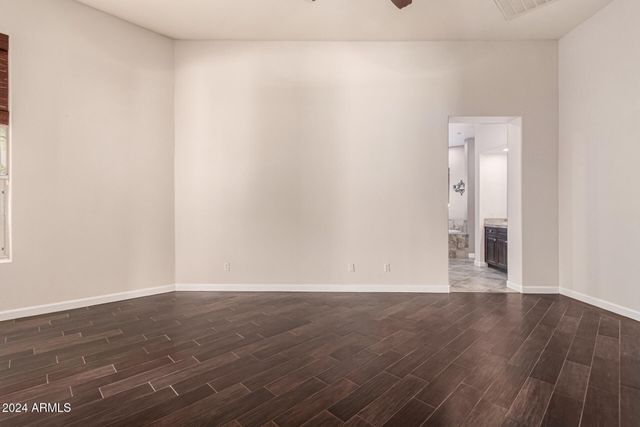 9246 W MOLLY Lane, Peoria, AZ 85383