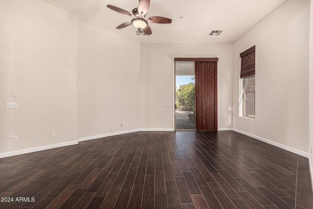 9246 W MOLLY Lane, Peoria, AZ 85383