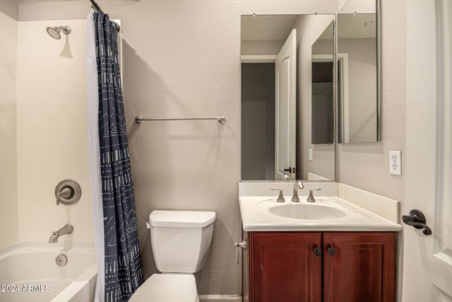 9246 W MOLLY Lane, Peoria, AZ 85383