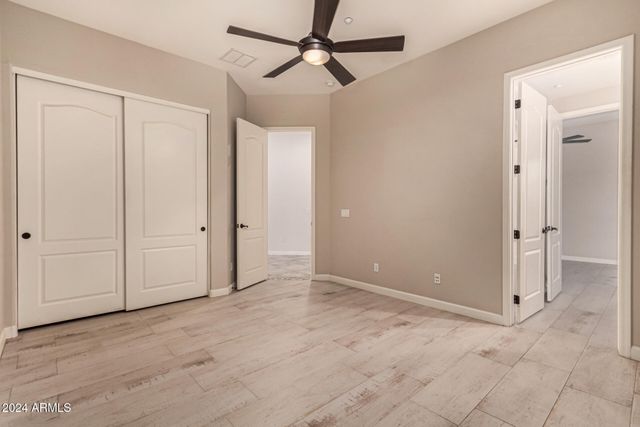 9246 W MOLLY Lane, Peoria, AZ 85383