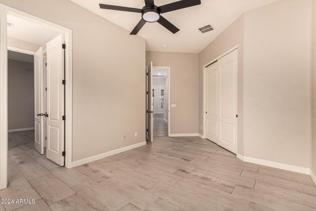 9246 W MOLLY Lane, Peoria, AZ 85383