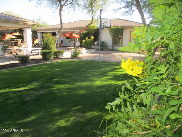 9246 W MOLLY Lane, Peoria, AZ 85383