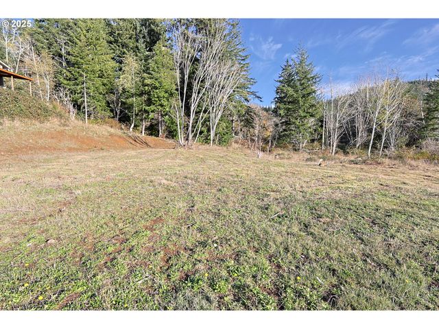 17 Bartleson 1419, Coos Bay, OR 97420