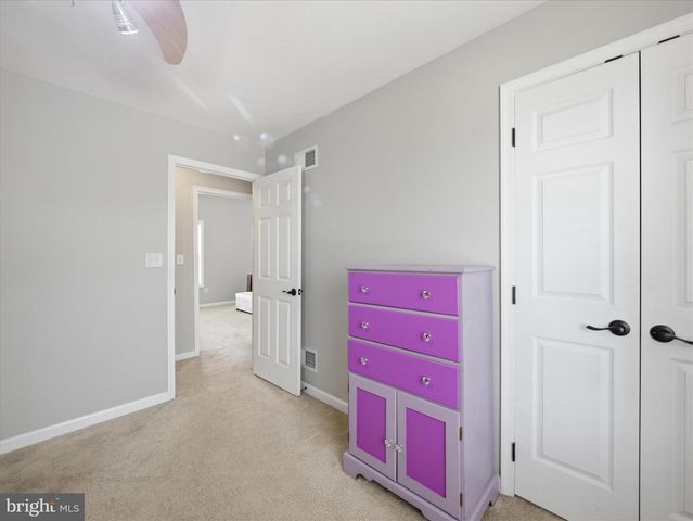 1678 BEECH LN, Hanover, PA 17331