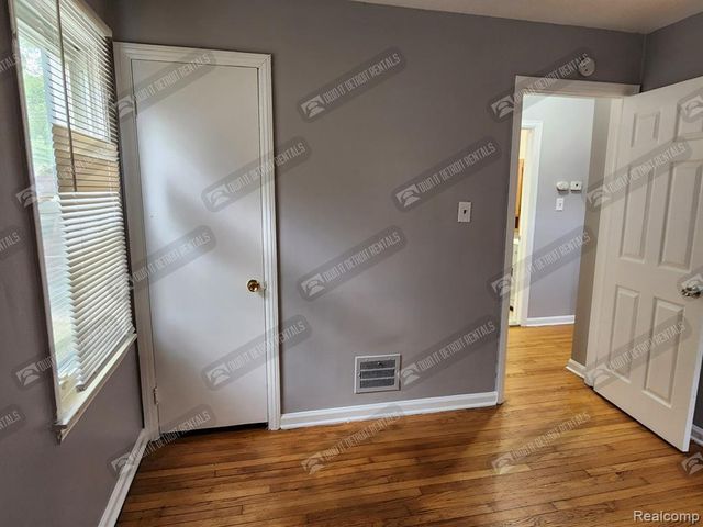 3444 Pardee Avenue, Dearborn, MI 48124