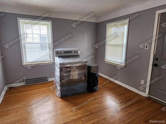 3444 Pardee Avenue, Dearborn, MI 48124