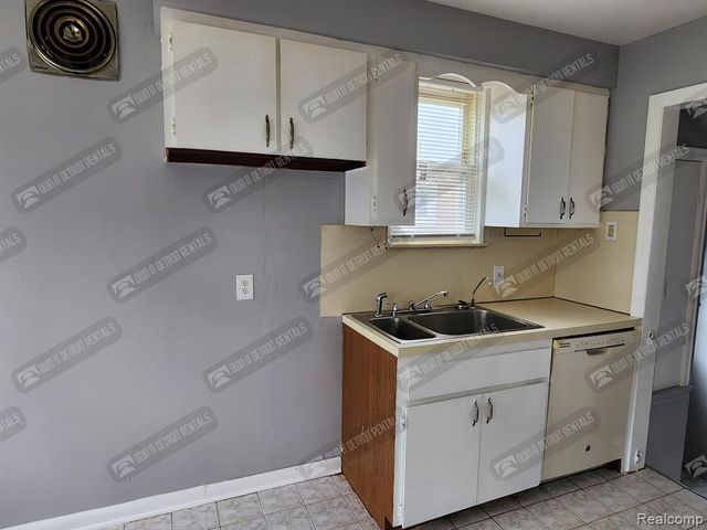 3444 Pardee Avenue, Dearborn, MI 48124