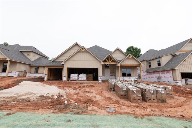 3305 Broadmoore Drive, Moore, OK 73160