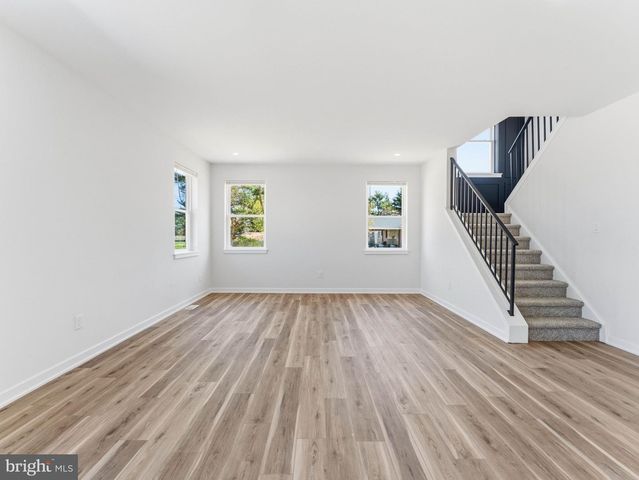 401 OLD FORKS RD, Hammonton, NJ 08037