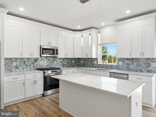 401 OLD FORKS RD, Hammonton, NJ 08037