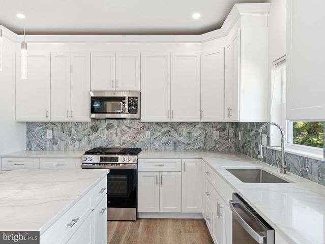 401 OLD FORKS RD, Hammonton, NJ 08037