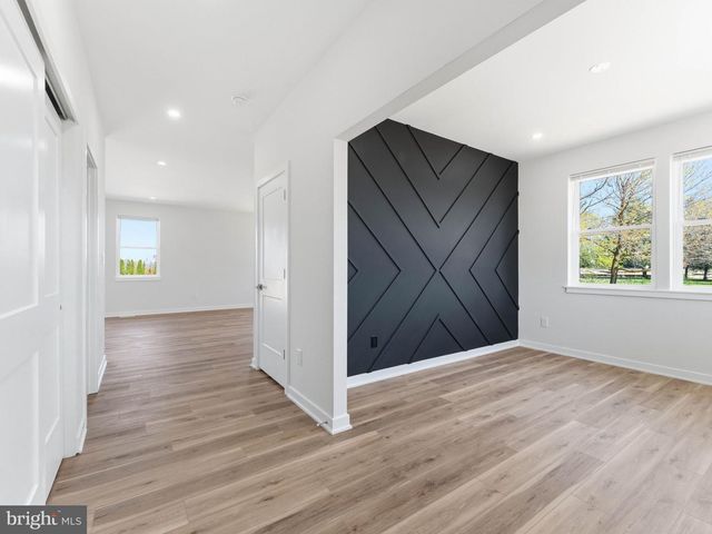 401 OLD FORKS RD, Hammonton, NJ 08037