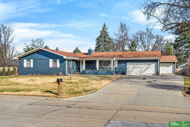 11930 Woolworth Avenue, Omaha, NE 68144