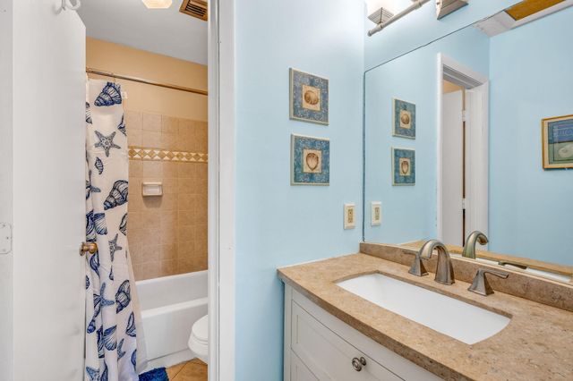 98422 Windward Avenue, Key Largo, FL 33037