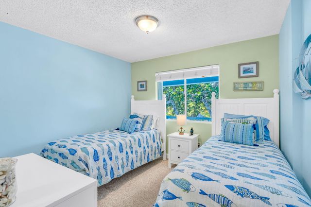 98422 Windward Avenue, Key Largo, FL 33037