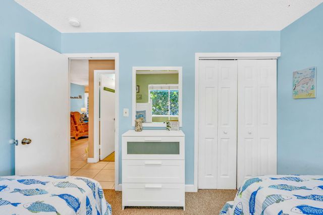 98422 Windward Avenue, Key Largo, FL 33037