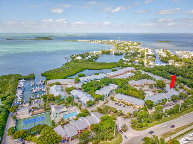 98422 Windward Avenue, Key Largo, FL 33037
