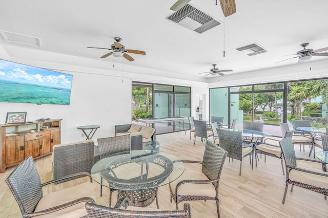 98422 Windward Avenue, Key Largo, FL 33037