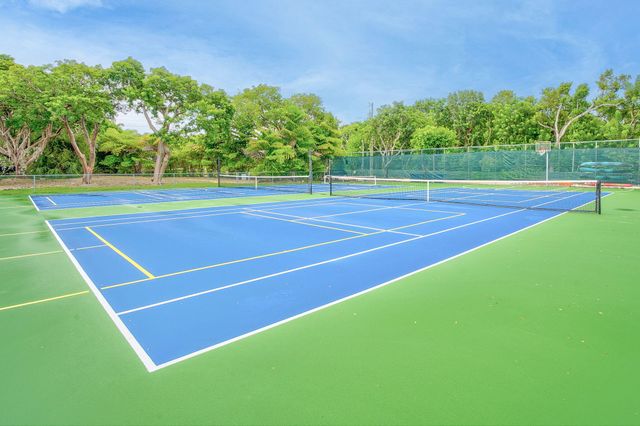 98422 Windward Avenue, Key Largo, FL 33037