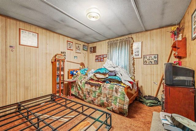 1946 142nd Avenue, Dorr, MI 49323