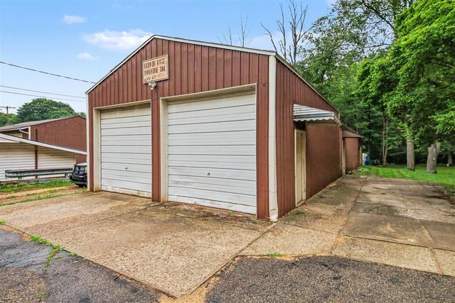 1946 142nd Avenue, Dorr, MI 49323