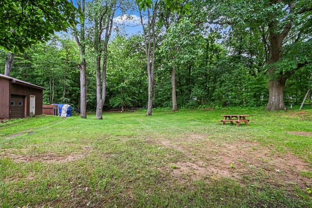 1946 142nd Avenue, Dorr, MI 49323