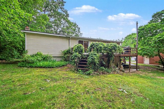 1946 142nd Avenue, Dorr, MI 49323