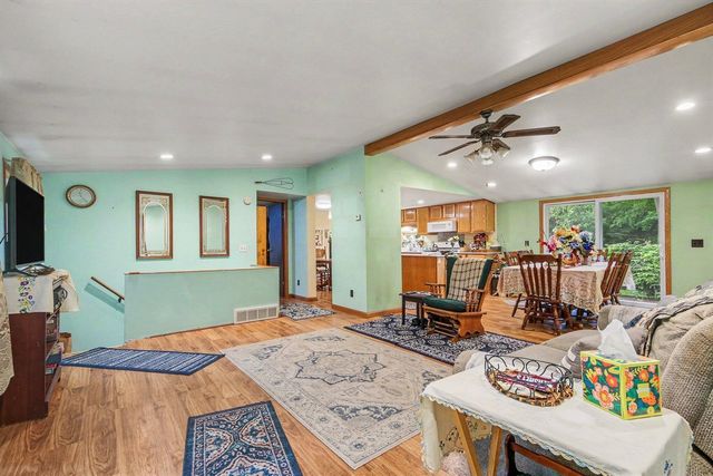 1946 142nd Avenue, Dorr, MI 49323