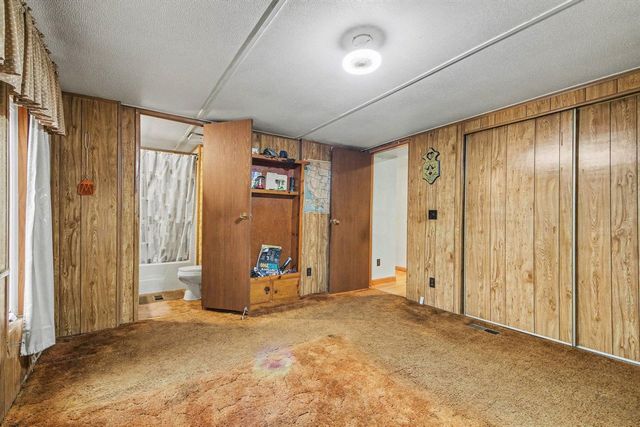1946 142nd Avenue, Dorr, MI 49323