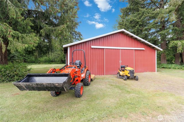 1607 Winlock Vader Road, Winlock, WA 98596