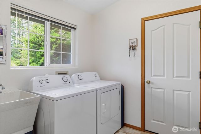 1607 Winlock Vader Road, Winlock, WA 98596