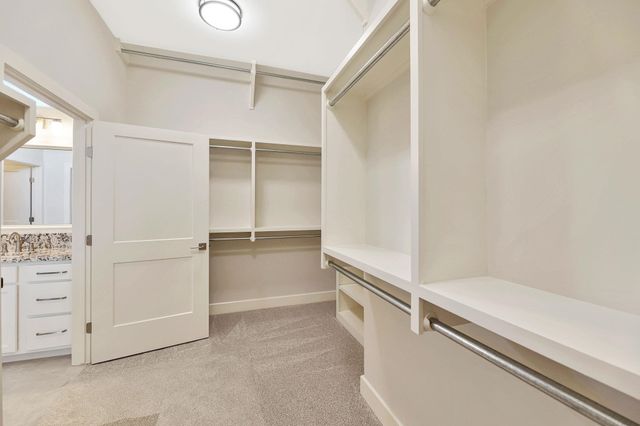 2106 W Harborlight, Wichita, KS 67204